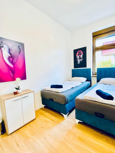 Interior, Ideal 3BR Apartment Near Stammersdorf, Wien