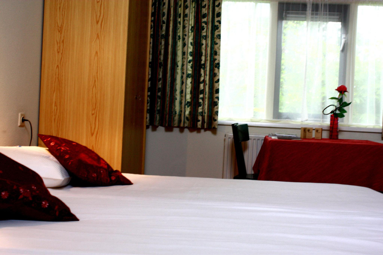 Bedroom 2, Hotel & Restaurant 'T Holt, Hof van Twente