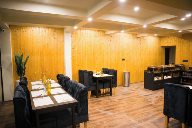 Restaurant 3, Jade River Resort By Defoy, Anantnag