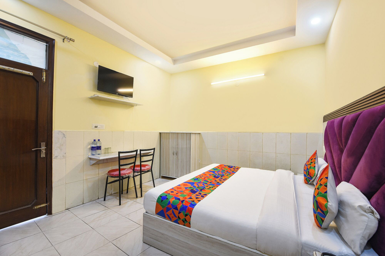 Room 3, Fabhotel Surya Palace 1, Chandigarh