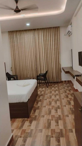 Room 4, R2B GRAND RAYAN RAM BHAVAN, Kolar