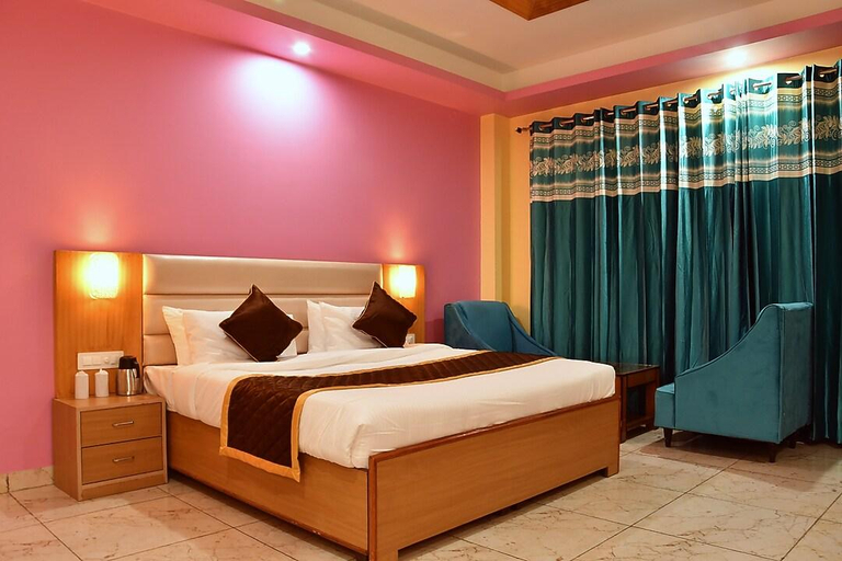 Bedroom 3, Jai Hotel and Restaurant, Kangra