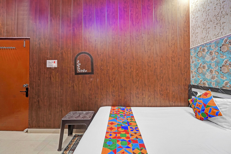 Room 4, Via Ayodhya Residency, Faizabad