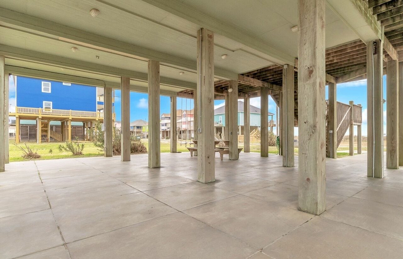 Terrace/patio 2, Sea Song 2 Bedroom Home by RedAwning, Galveston