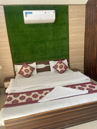 Bedroom 2, Rajaji Retreat Resort, Garhwal