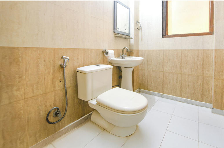 Bathroom 2, Fabhotel The Paradise, Gurgaon