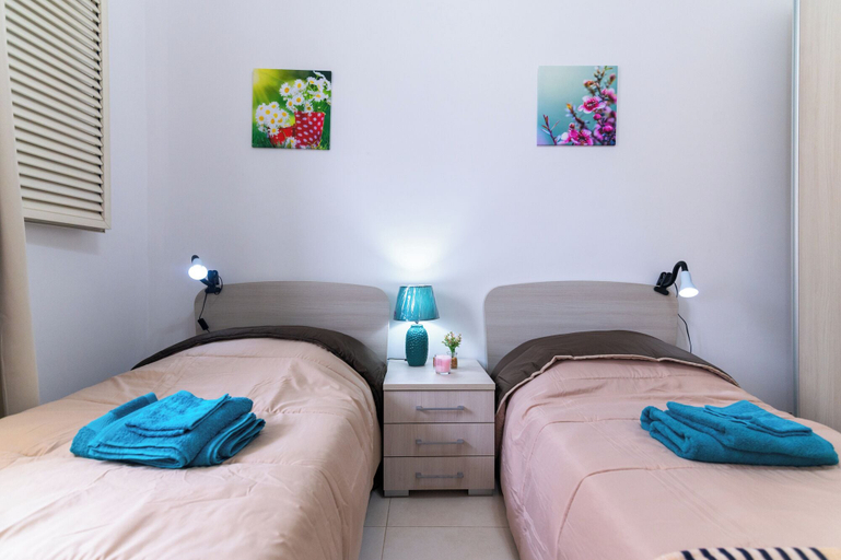 Room 4, Seaside Cosy Maisonette- 2 mins from sea