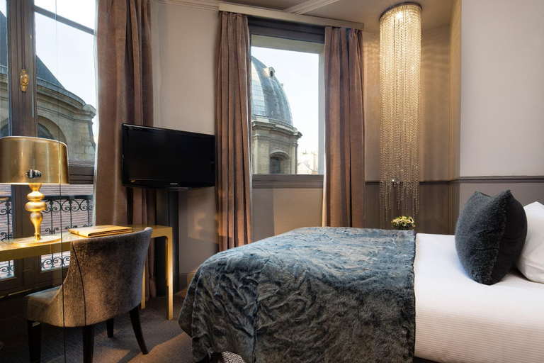 Bedroom 2, Hotel Lumen Paris Louvre, Paris