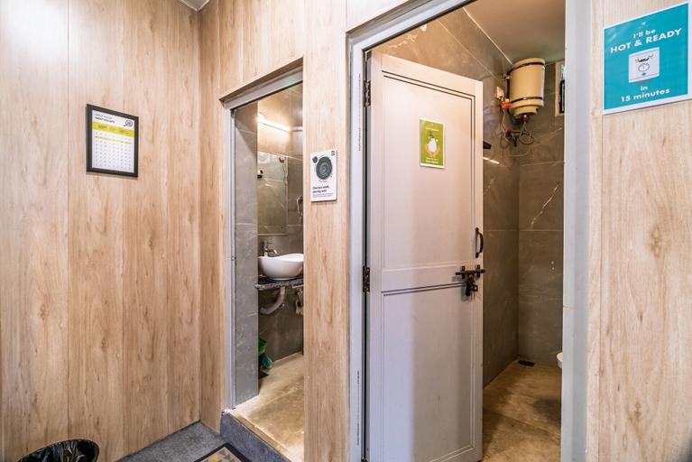 Bathroom 2, PACK Mukteshwar, Nainital