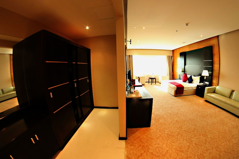 Others 3, Diva Hotel, Manama