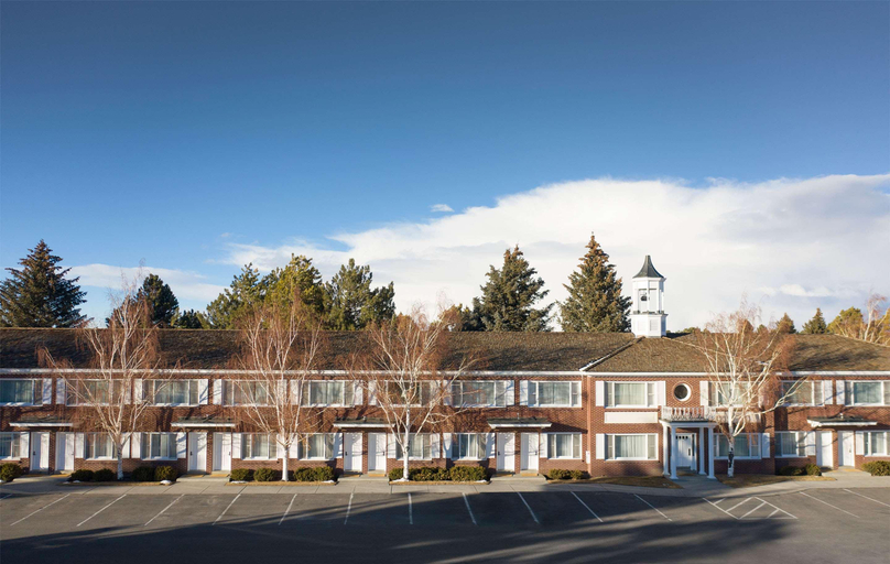 Exterior & Views 2, Little America Hotel Wyoming, Sweetwater