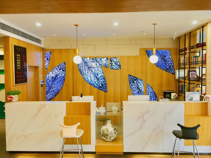 Food & Drinks 4, GreenTree Inn Express Zhengzhou Airport, Zhengzhou