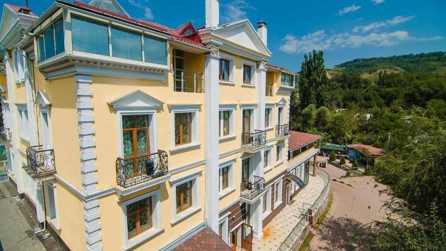 Exterior & Views 2, Aykun Hotel, Almaty