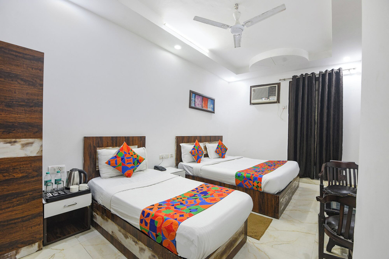 Room 3, Fabhotel Clayton, Delhi