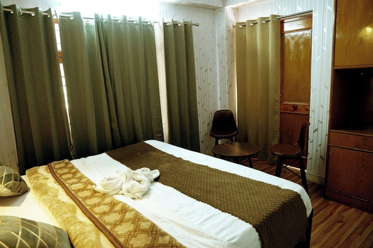 Room 5, Hotel Himalayan Roots, Shimla