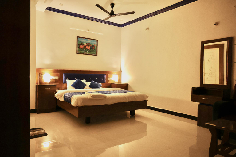Bedroom 2, Nivaa Stays, Viluppuram