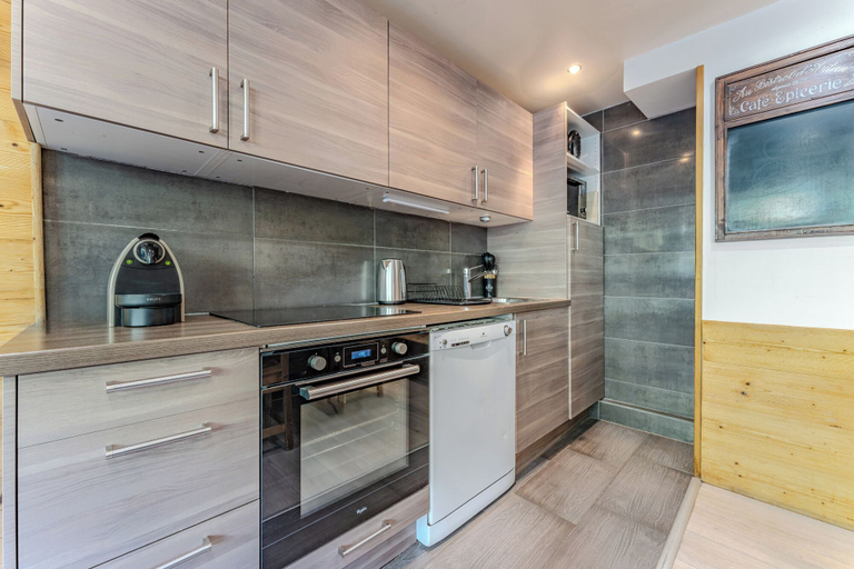 Private kitchen, Résidence Le Sérac, Savoie