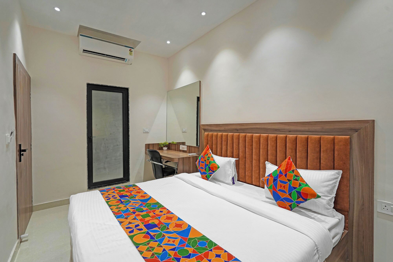 Room 3, Fabhotel Swaraj, Varanasi