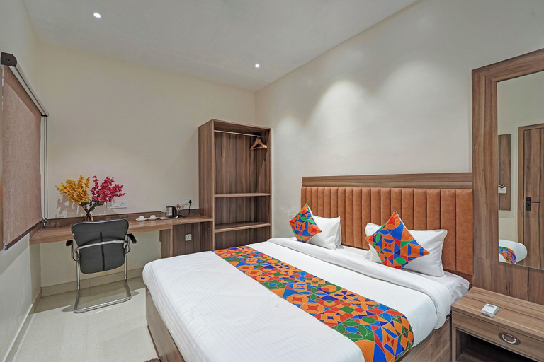 Room 4, Fabhotel Swaraj, Varanasi