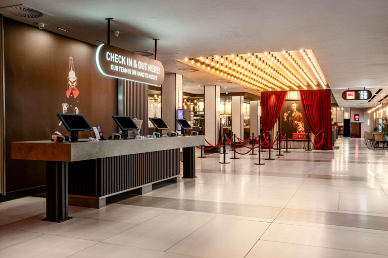 Public Area 5, Radisson Hotel & Conference Centre London Heathrow, London