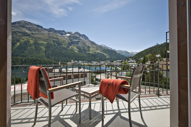 Bedroom 2, Hotel Schweizerhof St Moritz, Maloja