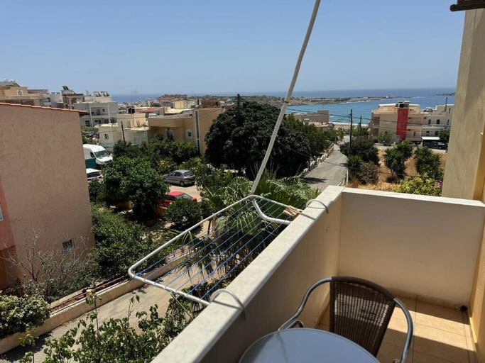Terrace/patio 5, Michalis Studios & Apartments, Crete