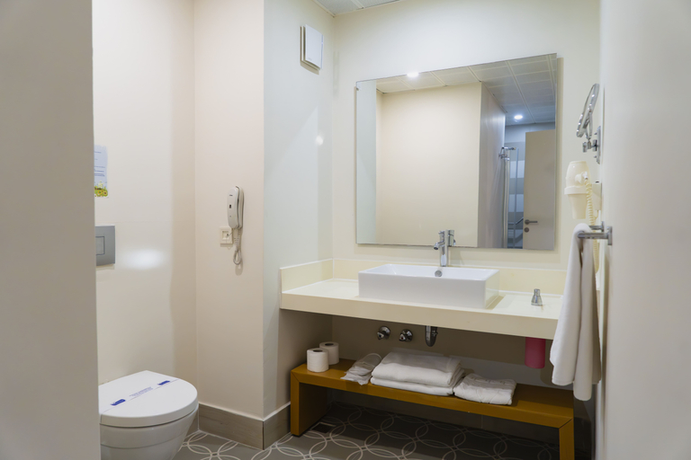 Bathroom 4, Ulusoy Kemer Holiday Club, Kemer