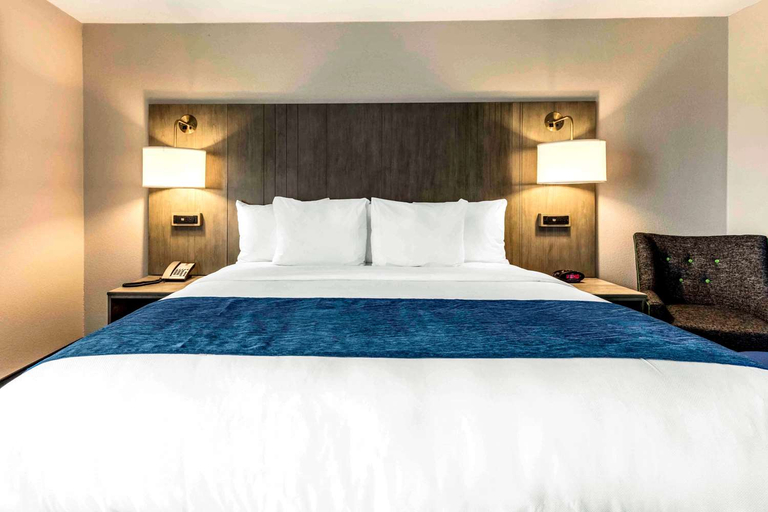 Bedroom 2, Comfort Inn Airport, Shelby