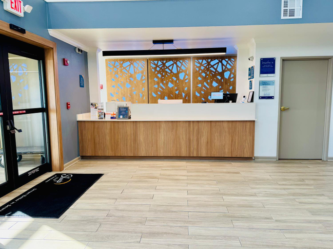 Public Area 4, Sleep Inn & Suites near University, White