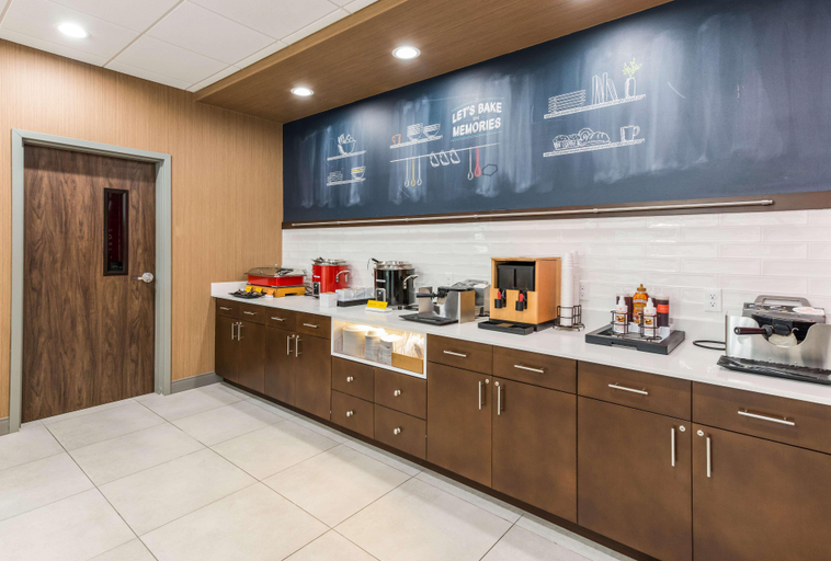 Food & Drinks 2, Hampton Inn And Suites Benton Harbor, Berrien