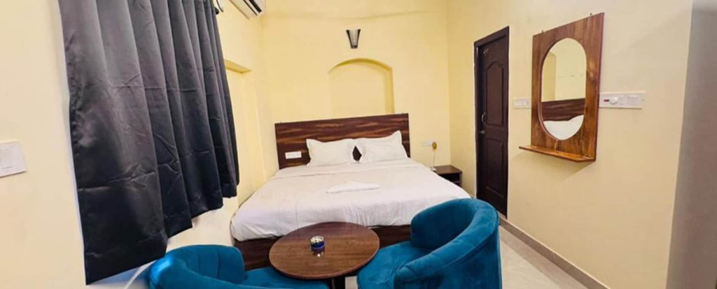 Room 3, Fabhotel Hi Rise, Kolkata