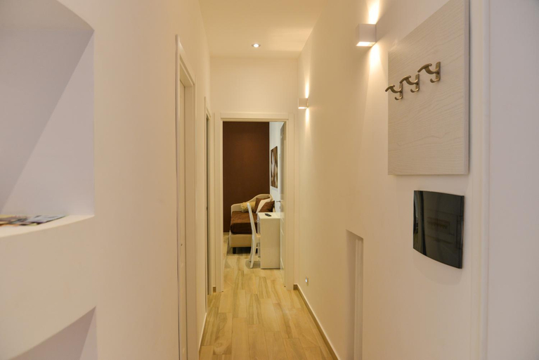 Others 4, Your Rhome your apartment in Rome, Roma