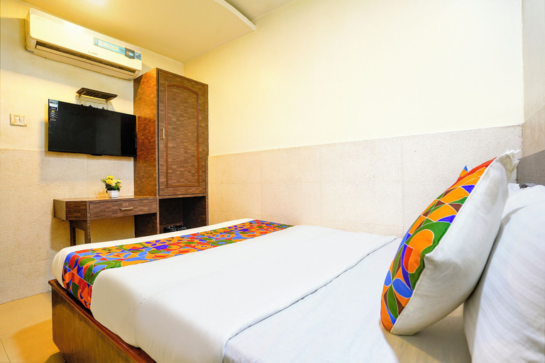 Room 4, Fabhotel Royal Residency Kurla, Mumbai Suburban