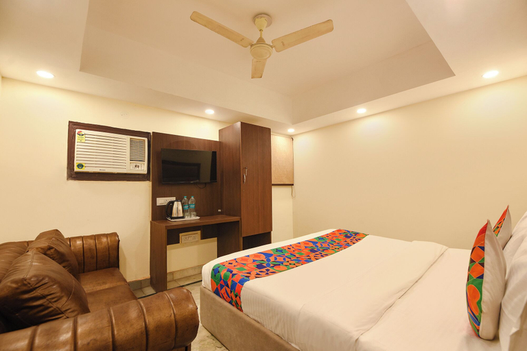 Room 3, Fabhotel South Paradise, Delhi