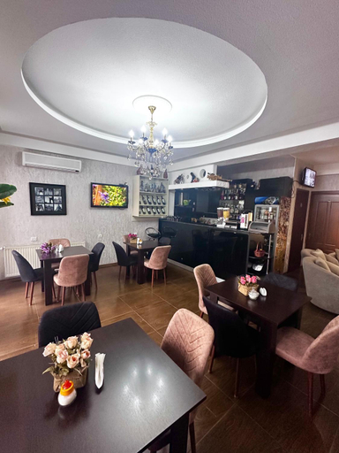 Food & Drinks 4, Qeroli old town, Tbilisi