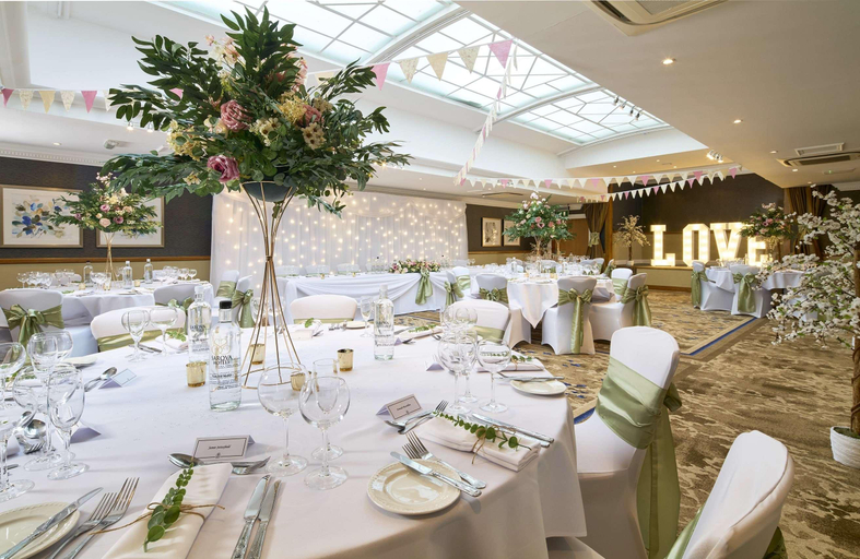 Food & Drinks 5, The Abbey, Worcestershire