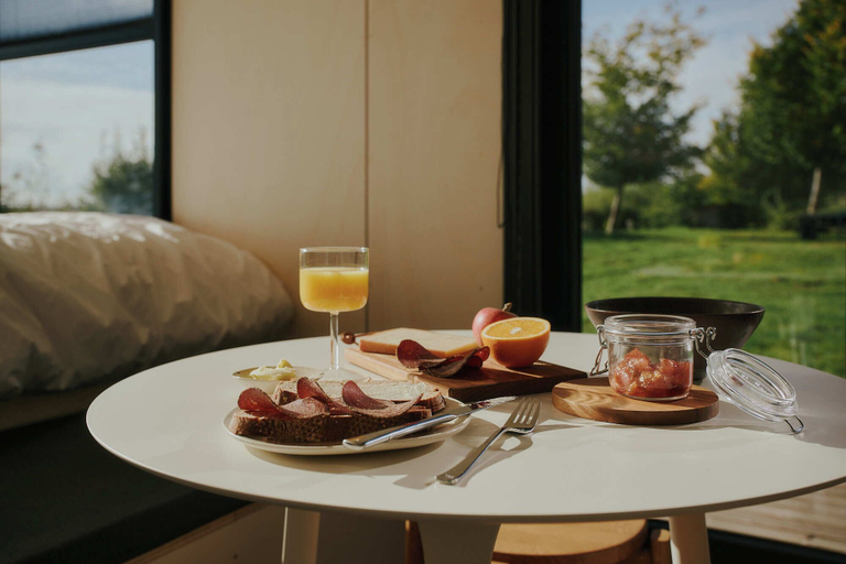 Food and drink 2, Raus | Cabins mit Feldblick + Saunazugang, Helmstedt