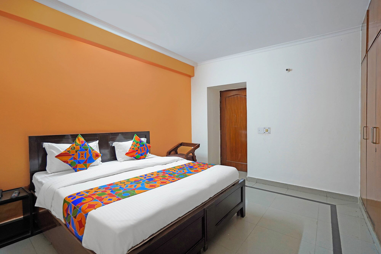 Room 2, Fabhotel The Grand Olive, Gautam Buddha Nagar