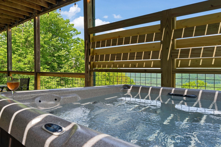 Outdoor spa tub, Breathtaking Hideaway 5 Bedroom Cabin, Sevier