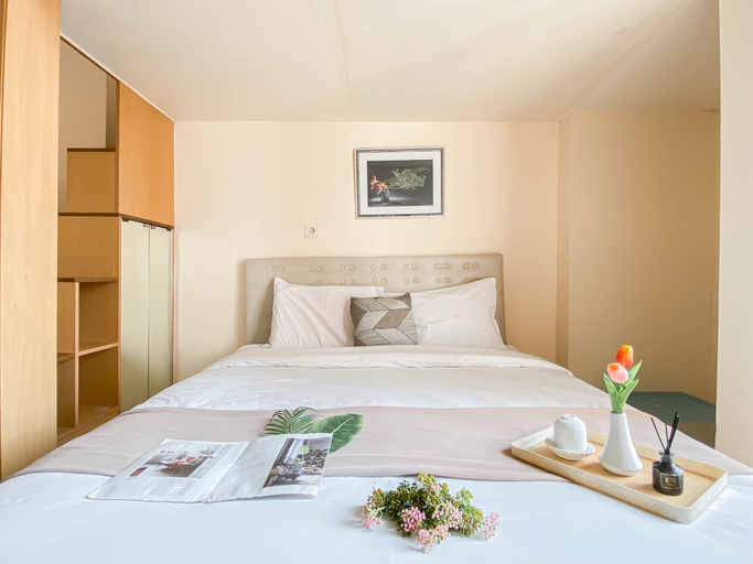 Others 2, Cozy and Neat Studio at Dave Apartment By Travelio, Depok