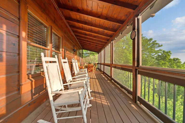 Terrace/patio 5, Breathtaking Hideaway 5 Bedroom Cabin, Sevier