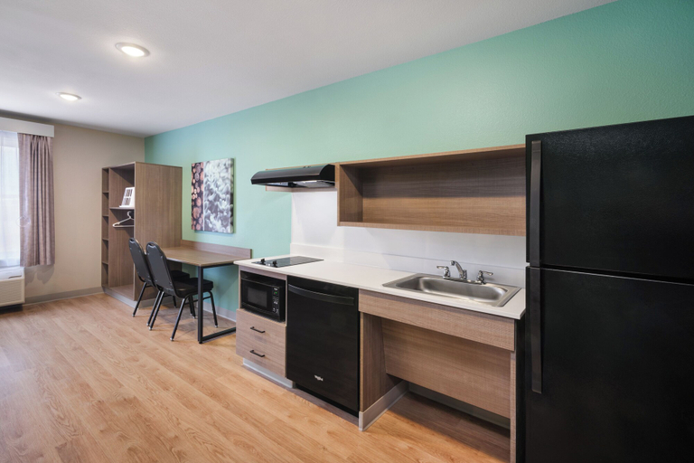 Private kitchen 4, ECHO Suites Extended Stay by Wyndham Austin Round Rock, Williamson
