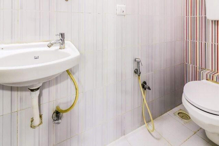 Bathroom 3, FabHotel Galaxy Suite Chembur, Mumbai Suburban