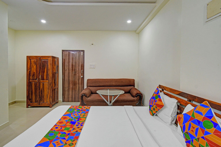 Room 3, Via Rush Inn, Hyderabad