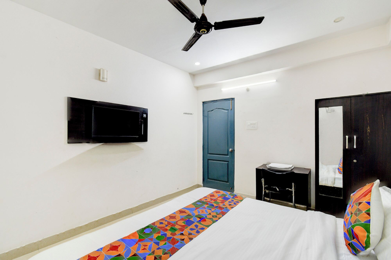 Room 5, Fabhotel Rk Grand, Hyderabad