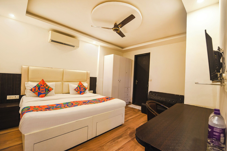 Room 4, Via Red Apple Greater Kailash, Delhi