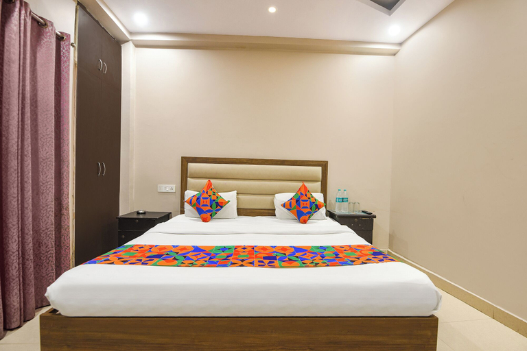 Room 4, Fabhotel Kanchan Palace, Delhi