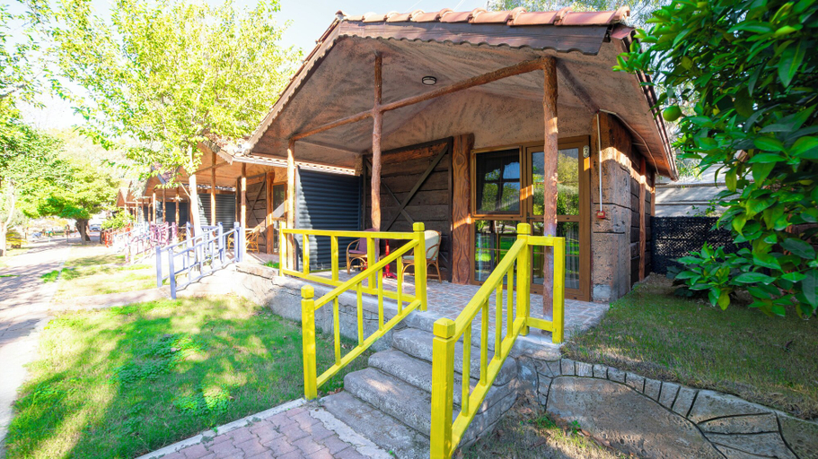 Front of property 4, Welt bungslows, Antalya