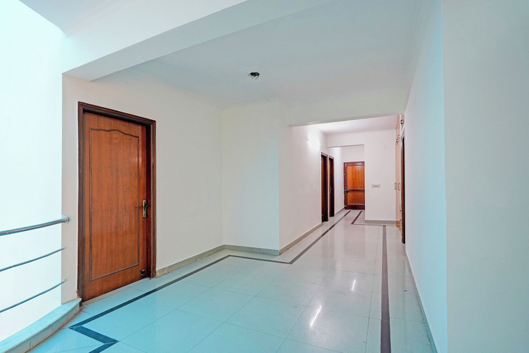 Lobby 3, Fabhotel The Grand Olive, Gautam Buddha Nagar