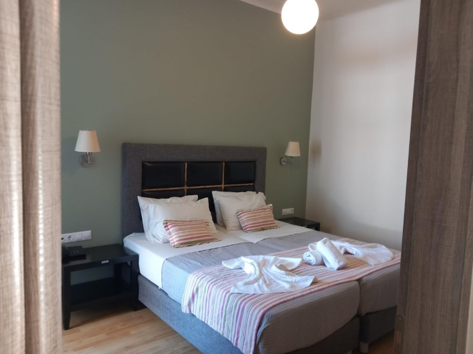 Bedroom 2, Alianthos Beach Hotel, Crete